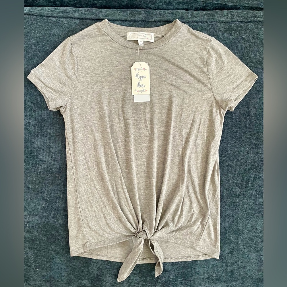Hippie Rose Light Gray Knot-Front Tee
